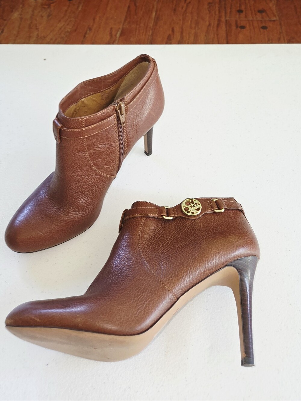 COACH Salene Cow Safari Brown Pebbled Leather Heeled Ankle Boots Booties Sz 8.5